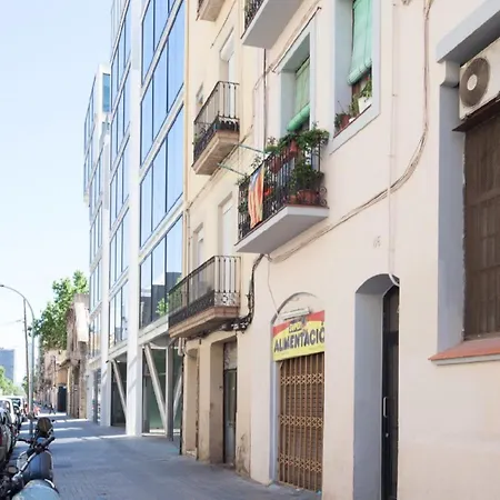 Apartment Pere Iv - New & Modern Close To Barcelona