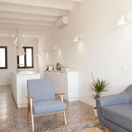 Pere Iv - New & Modern Close To *