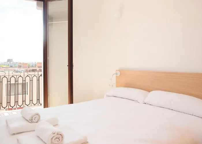 Apartment Pere Iv - New & Modern Close To *